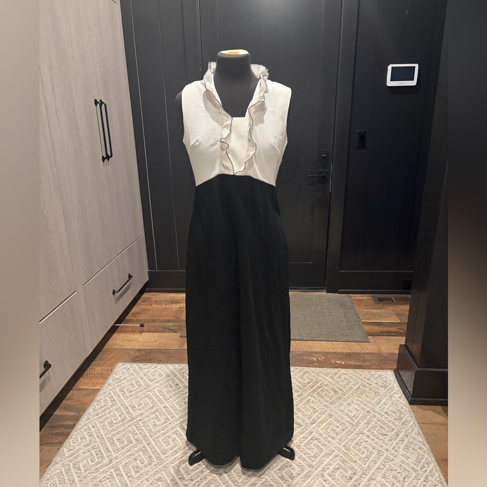 Vintage Black Ivory Maxi Dress Size 14 Ruffle Collar Sleeveless Boho